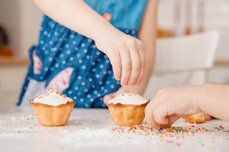 Cupcake Decorating for Kids (Ages 6-12)